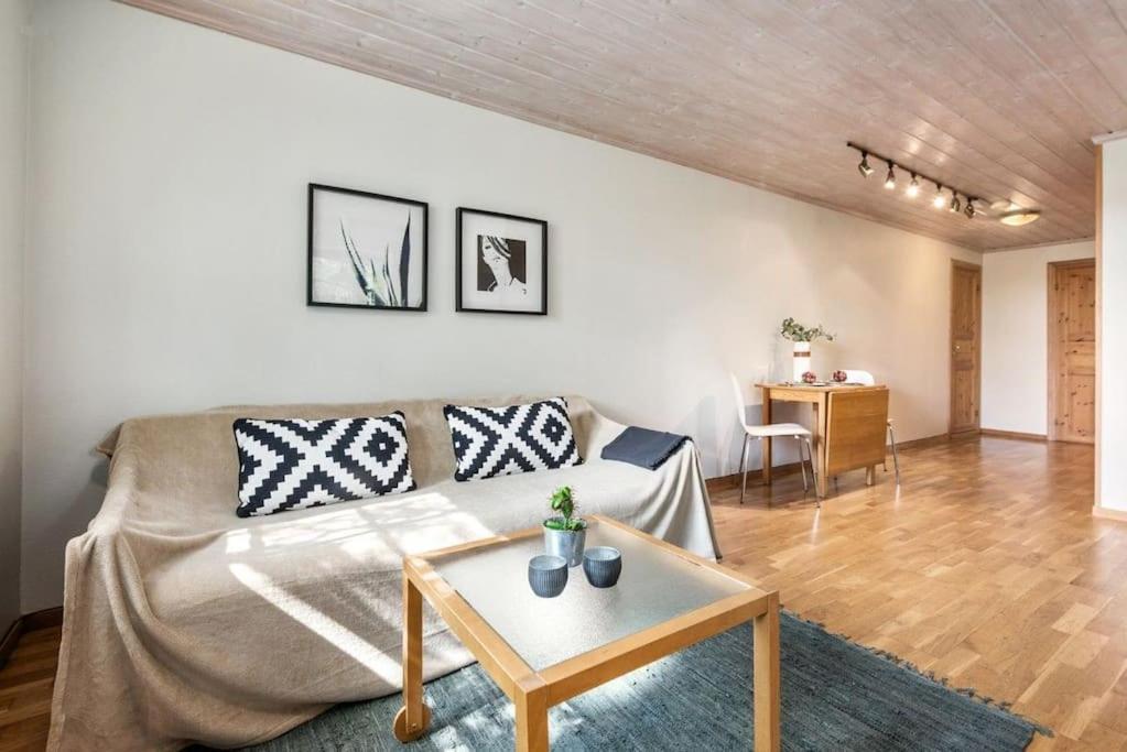 Pretty Appartment Close To Oslo Asker Exterior photo